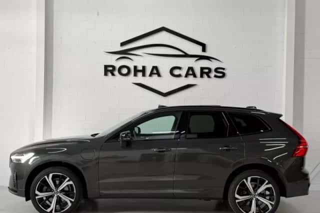 Volvo XC60 (2022) thumbnail 3