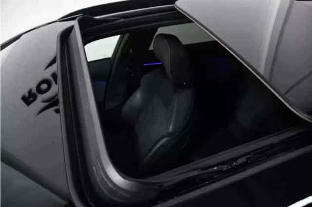 Audi A4 (2023) thumbnail 2