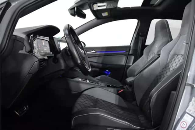 Volkswagen Golf (2021) thumbnail 5