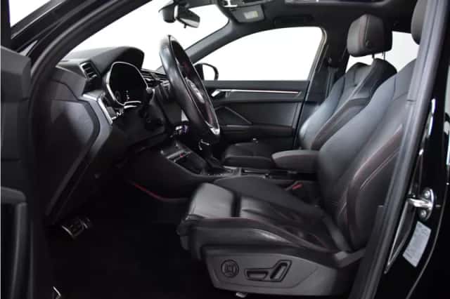 Audi Q3 (2021) thumbnail 5