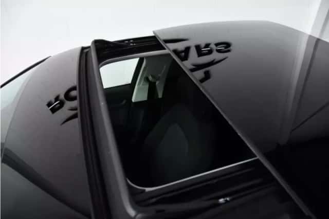 Audi Q3 (2021) thumbnail 3