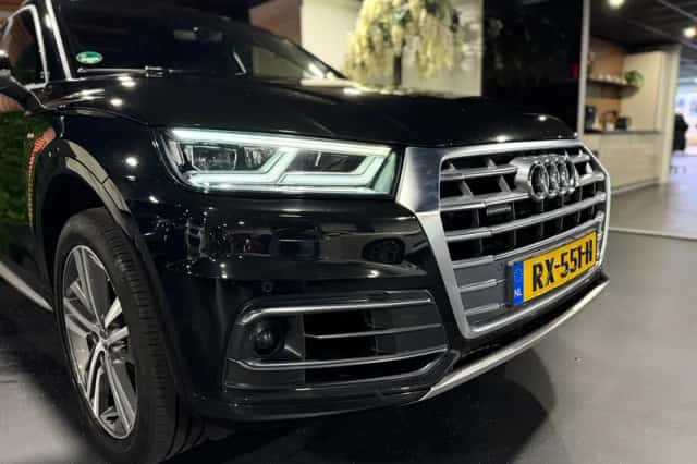 Audi Q5 (2017) thumbnail 2