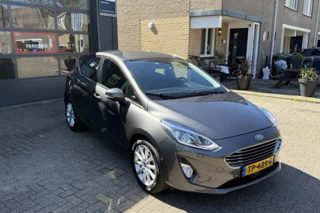 Ford Fiesta (2018) thumbnail 4