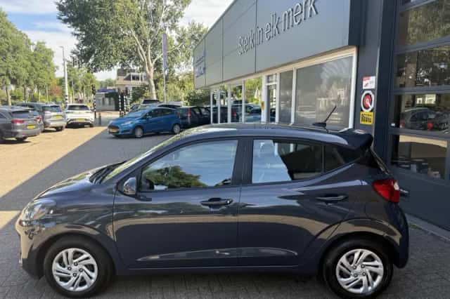 Hyundai i10 (2021) thumbnail 5