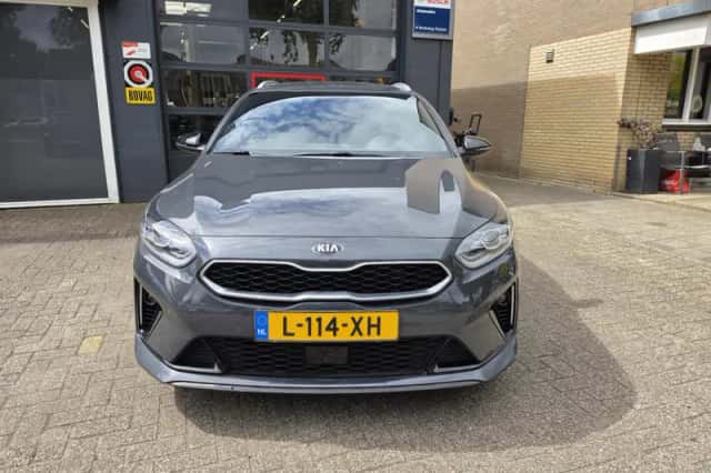 Kia Ceed (2021) thumbnail 3