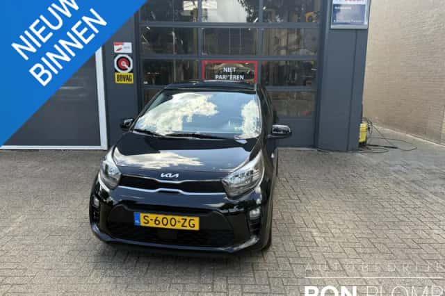 Kia Picanto (2023) thumbnail 2