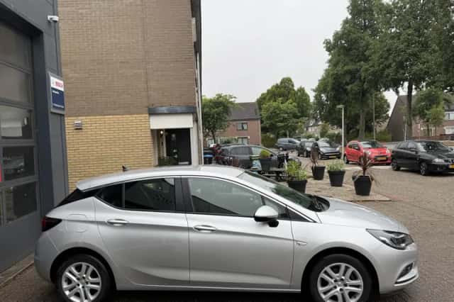 Opel Astra (2016) thumbnail 5