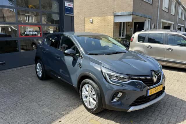 Renault Captur (2020) thumbnail 4