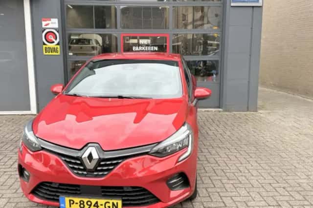 Renault Clio (2022) thumbnail 1