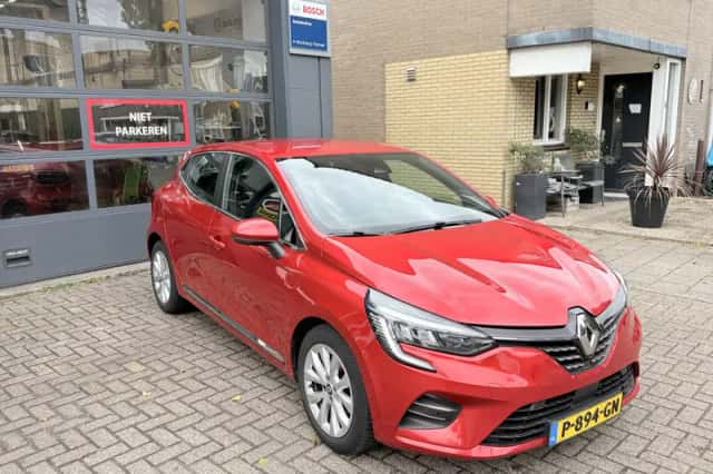 Renault Clio (2022) thumbnail 4