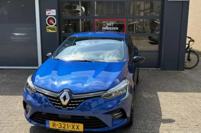 Renault Clio (2022) thumbnail 1