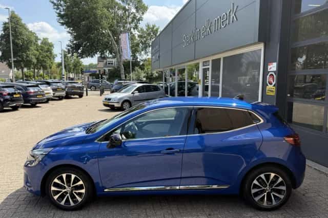 Renault Clio (2022) thumbnail 6
