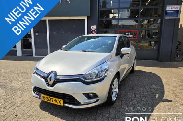 Renault Clio (2018) thumbnail 2
