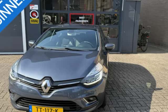 Renault Clio (2018) thumbnail 1