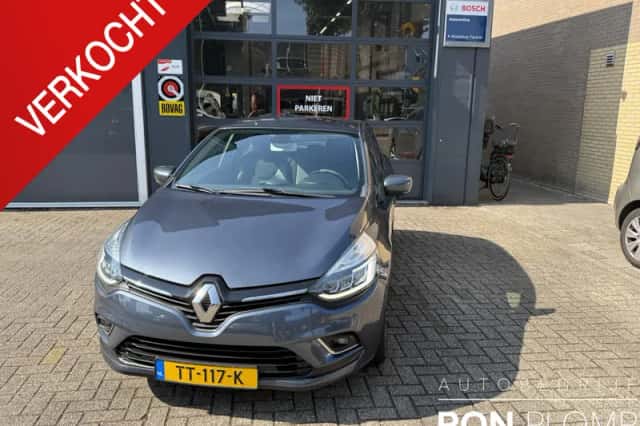 Renault Clio (2018) thumbnail 2