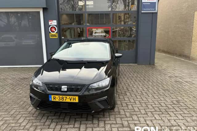 SEAT Ibiza (2022) thumbnail 2