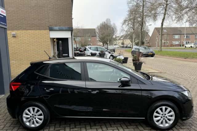 SEAT Ibiza (2022) thumbnail 5