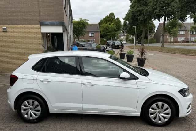 Volkswagen Polo (2021) thumbnail 5