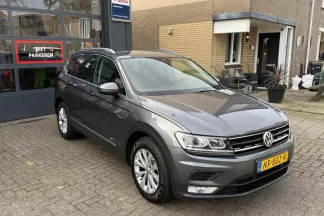 Volkswagen Tiguan (2017) thumbnail 4