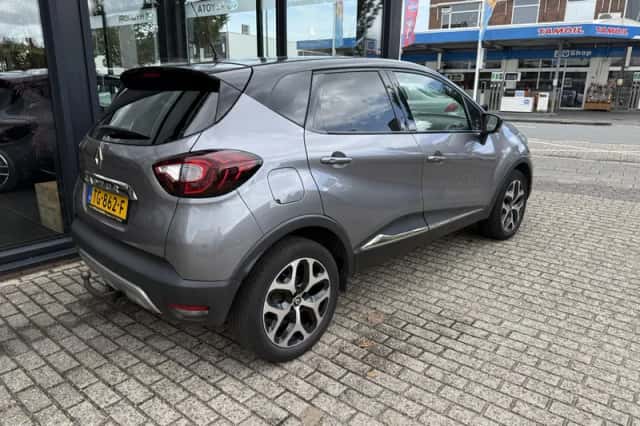Renault Captur (0) thumbnail 4