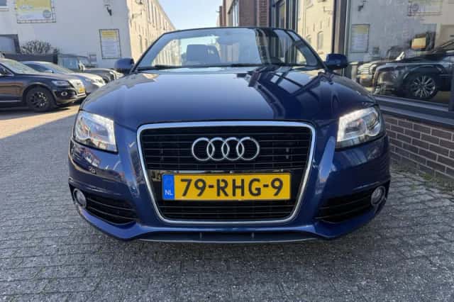 Audi A3 (2011) thumbnail 2