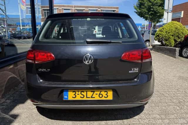 Volkswagen Golf (0) thumbnail 5