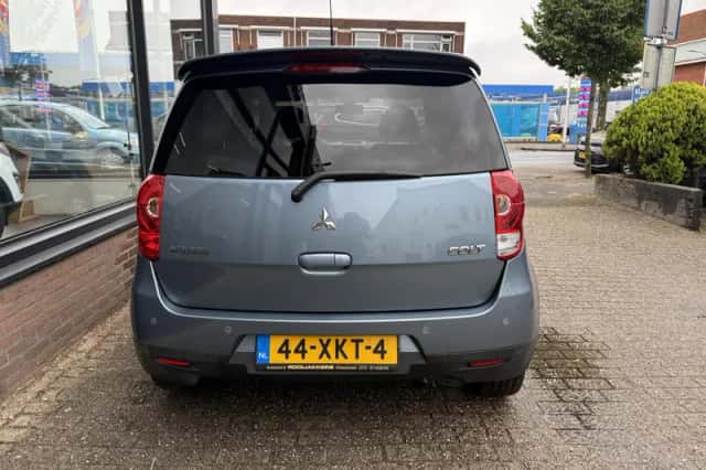 Mitsubishi Colt (0) thumbnail 5