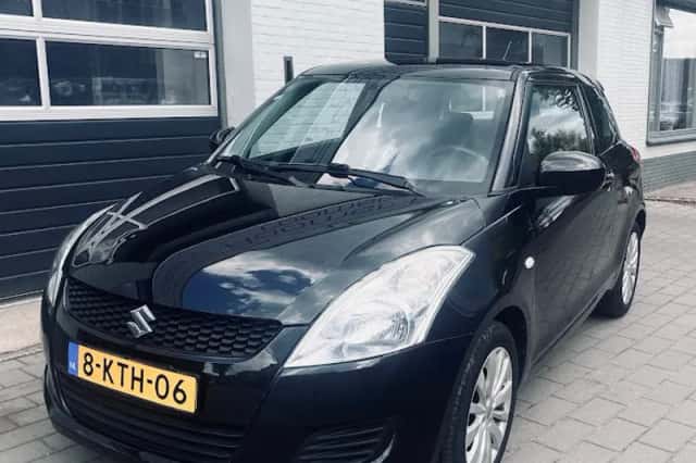 Suzuki Swift (2013) thumbnail 3