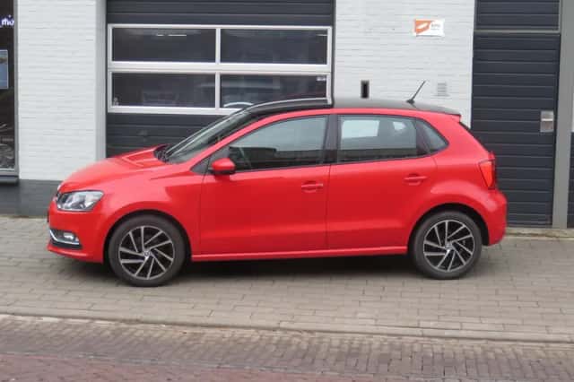 Volkswagen Polo (2014) thumbnail 1
