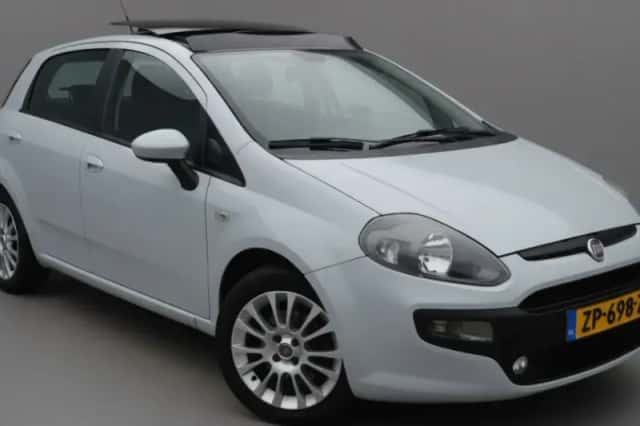 Fiat Punto (2010) thumbnail 1