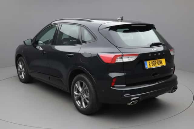 Ford Kuga (2021) thumbnail 5
