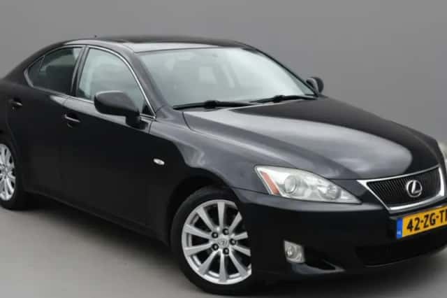 Lexus IS (2008) thumbnail 1
