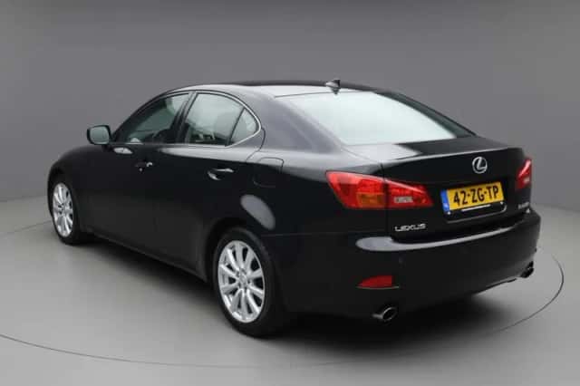Lexus IS (2008) thumbnail 5
