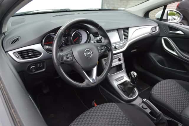 Opel Astra (2020) thumbnail 4