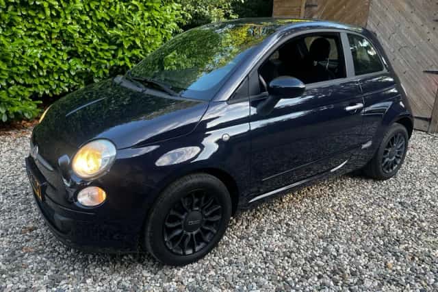 Fiat 500 (2011) thumbnail 2