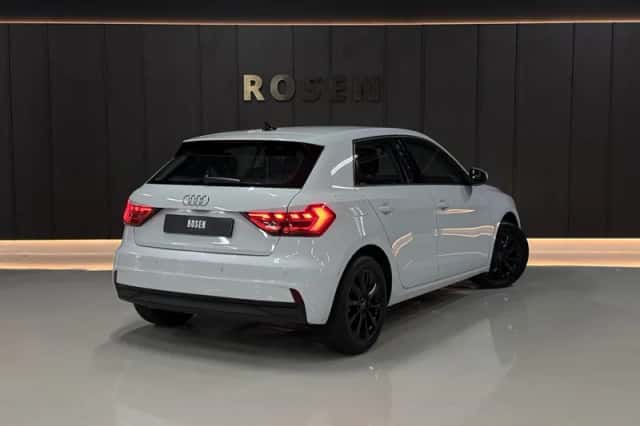 Audi A1 (2019) thumbnail 2