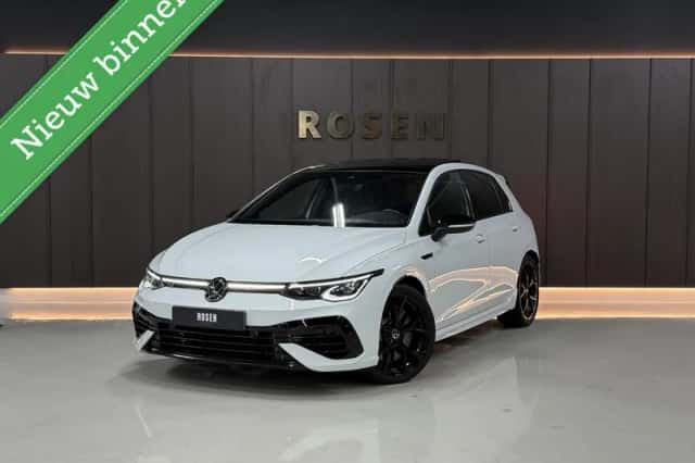 Volkswagen Golf (2022) thumbnail 1