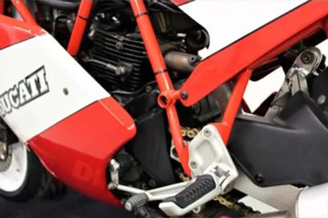 DUCATI 900 (1990) thumbnail 3