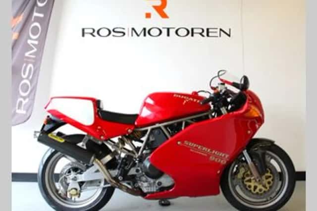 DUCATI 900 (1995) thumbnail 1