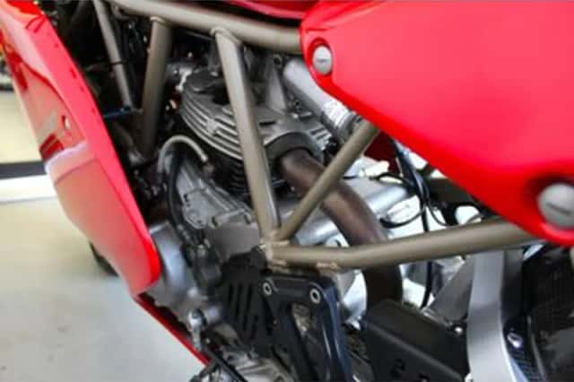 DUCATI 900 (1995) thumbnail 6