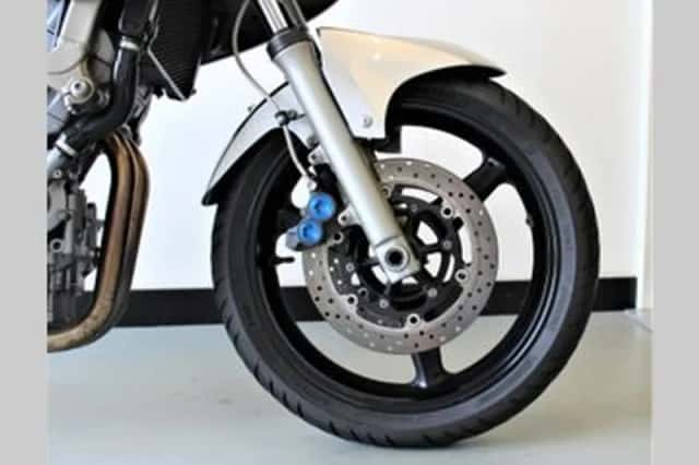 YAMAHA TDM (2003) thumbnail 5