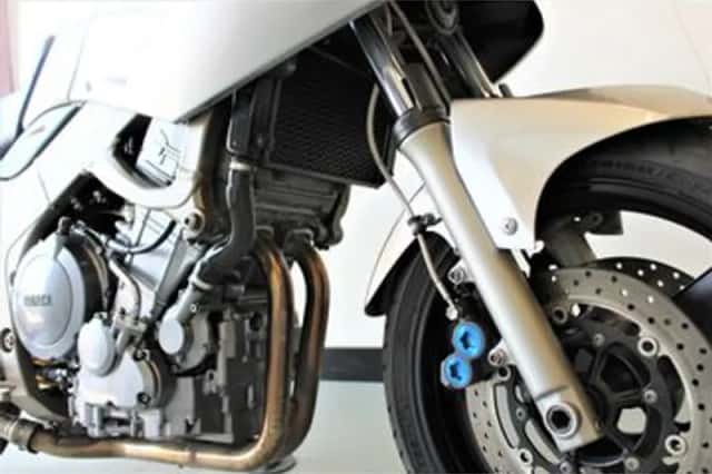 YAMAHA TDM (2003) thumbnail 6