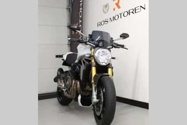 DUCATI MONSTER 1200 S (2015) thumbnail 2