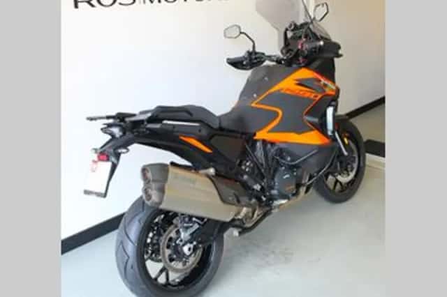 KTM 1290 SUPER ADVENTURE S (2022) thumbnail 3