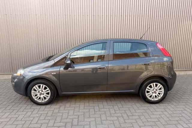 Fiat Punto (2016) thumbnail 4