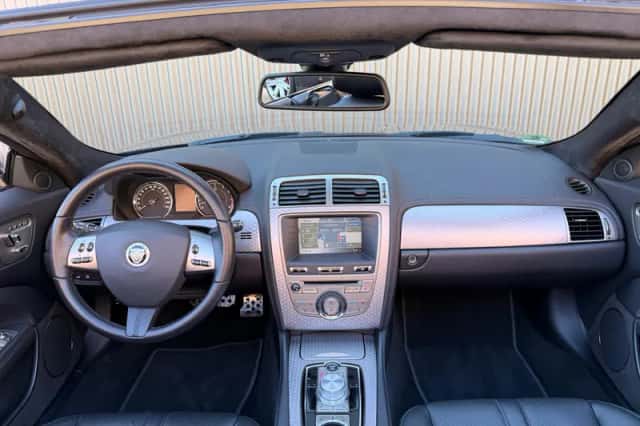 Jaguar XK (2011) thumbnail 3