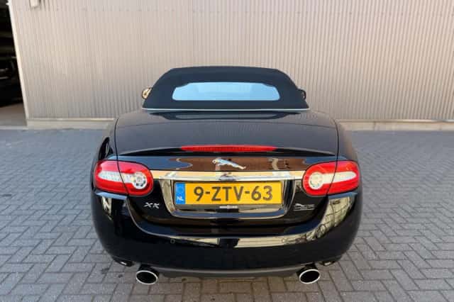 Jaguar XK (2011) thumbnail 5