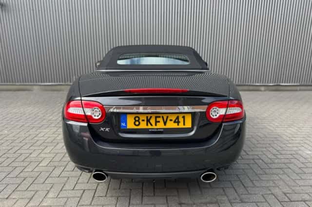 Jaguar XK (2011) thumbnail 6