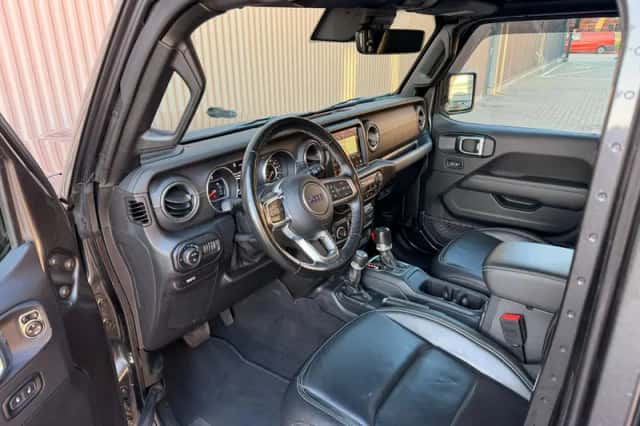 Jeep Gladiator (2021) thumbnail 3