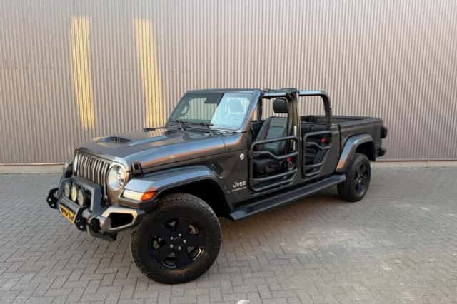 Jeep Gladiator (2021) thumbnail 4